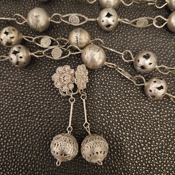 CANNETILLE FILIGREE BALL & LASSO WEDDING NECKLACE WITH MATCHING CLIP-ON EARRINGS - Picture 9 of 13